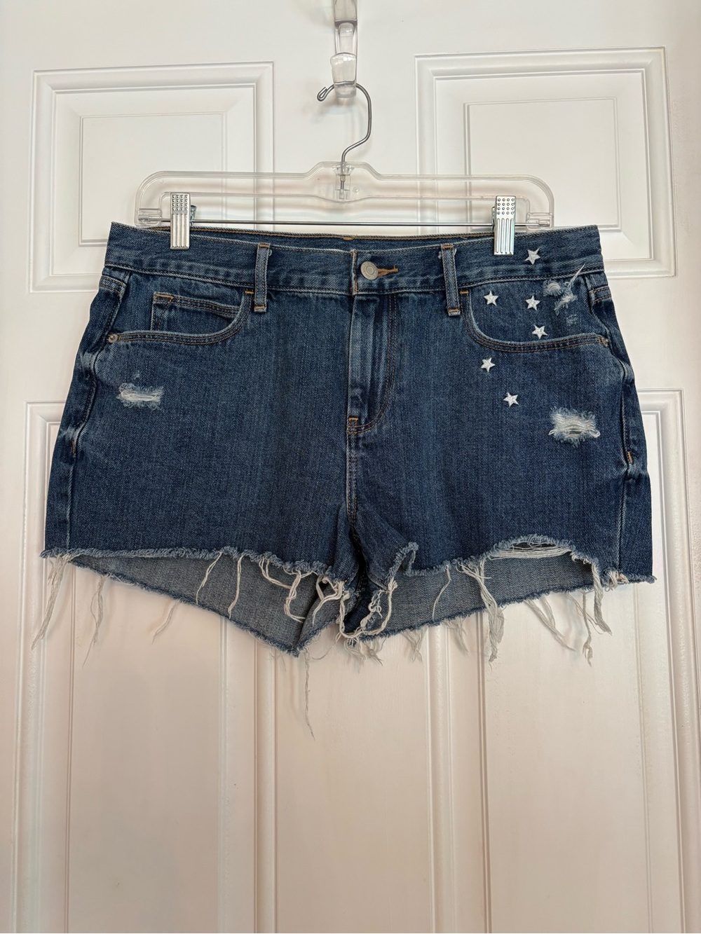 Old Navy Distressed Mid Rise Star Cutoff Boyfriend Jean Shorts, Size 8